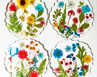 Pressed micro flowers and resin coasters (5")