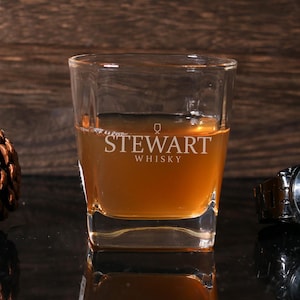 Personalized Whiskey Glass , Whiskey glass Customize, Groomsmen Gift, Best Man Gift, Etched Glassware Gift, Gift for Men Him,Engraved Glass
