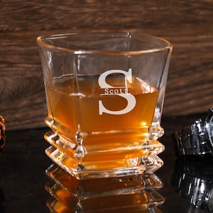 Personalized Whiskey Glass , Men Barware,Whiskey cup Customize, Groomsmen Gift, Best Man Gift, Whiskey Lovers Gifts for Him,Gift for Dad