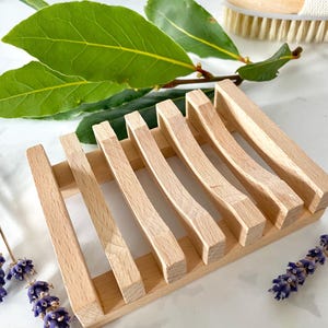 Wooden Soap Dish – Natural Soap Holder Rack – Eco Bathroom Accessory – Sustainable Soap Tray – Plastic Free Gift UK