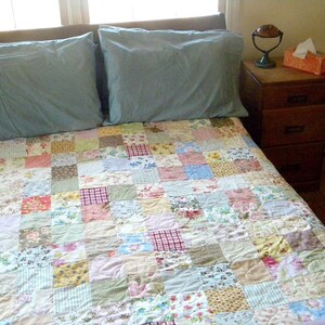 Shabby Chic Quilt, Patchwork Quilt, Cottage Chic, Soft Floral bed qult, Picnic/Double/Full 81 X 81 All Cotton Blanket image 4