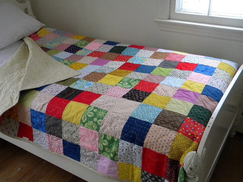 Patchwork Quilt, TWIN Size, 68 X 95, Cotton Blanket Classic Americana