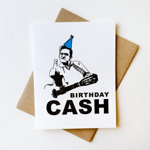 Tarjeta de felicitación de cumpleaños impresa con letras de efectivo