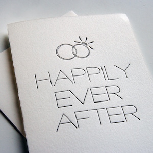 Happy Ever Rings - Carte de félicitations de mariage typographique