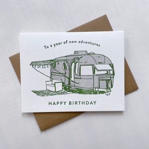Aniversário do Ano das Aventuras - Cartão de Aniversário em Impressão Tipográfica