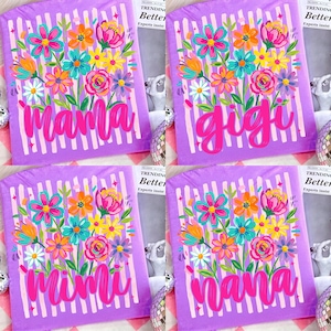 Zestaw Mama w paski z dzikimi kwiatami w formacie PNG, Modna, delikatna, kwiatowa mama w formacie PNG, Kwiatowa babcia w formacie PNG, Preppy Gigi Nana w formacie PNG, Mimi Motherhood w formacie PNG zdjęcie 3