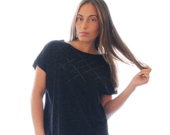 Black Women T Shirt, Printed T Shirt, Women Graphic Tees, Designer Shirt, Oversize Black Top, Unique Top For Women, Cool T Shirt, Galalable
