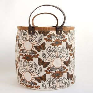 Monarch Medium Basket- Chestnut. Bucket Bag. Storage Bag. Project Bag. Tote. Yarn Basket. Knitting Bag.