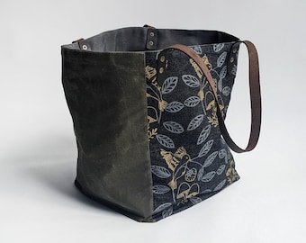 Forager Tote.  Shoulder Bag. Book Bag. Purse. Patterned Bag. Screenprinted Bag.