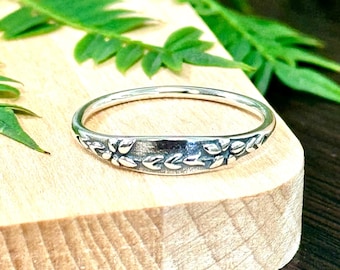 Floral Ring, Floral Band, Vintage Floral Ring, Antique