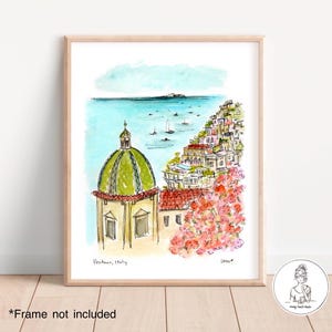 K&ouml;nnte beinhalten: Aquarellmalerei einer farbenfrohen Stadtlandschaft mit einem gr&uuml;nen Kuppelgeb&auml;ude im Vordergrund. Die Stadt ist an einem Hang gebaut, der auf ein blaues Meer mit Booten blickt. Der Text "Positano, Italien" befindet sich am unteren Rand des Gem&auml;ldes.
