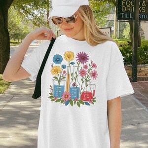 Woman In Science Shirt, Floral Science Tshirt, Preppy Aesthetic Shirt, Trendy Women Shirt, Best Scientist Gift