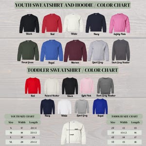 K&ouml;nnte beinhalten: Farbkarte f&uuml;r Sweatshirts und Hoodies f&uuml;r Jugendliche und Sweatshirts f&uuml;r Kleinkinder. Zu den Farben geh&ouml;ren Schwarz, Rot, Wei&szlig;, Marine, Rosa, Gr&uuml;n, Blau, Burgunderrot und Grau. Gr&ouml;&szlig;en&uuml;bersichten f&uuml;r Jugendliche und Kleinkinder sind ebenfalls abgebildet.