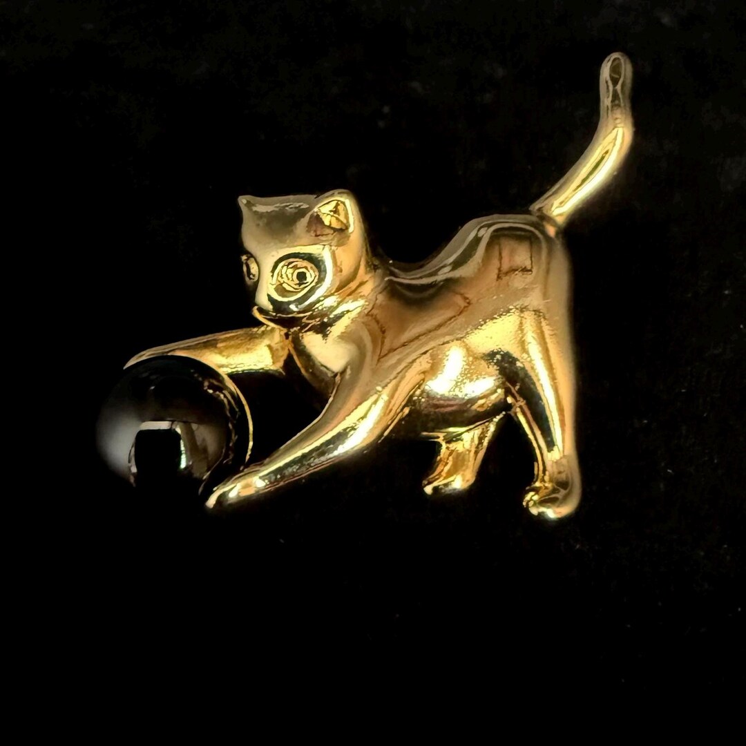 Vintage Gold Tone Cat & Ball Brooch Pin - Etsy