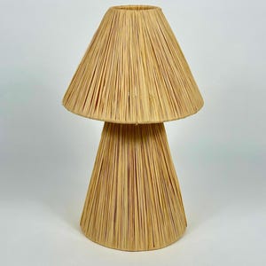 Handmade Moroccan Raffia Table Lamp – Natural Rattan, Wicker & Straw Lampshade, Boho Decor for Bedroom or Living Room