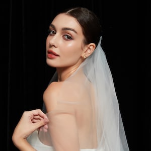 Simple Wedding Veil | Single Layer Cathedral Wedding Veil | Bridal Veil Fingertip | One Tier Tulle Chapel Veil