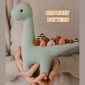 Brontosaurus Crochet Pattern – Low Sew Dinosaur Amigurumi PDF