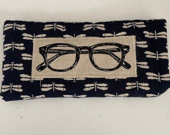 Quilted eyeglass case| handmade sunglasses case | unique sunglasses case| glasses case fabric | stocking stuffer | gift exchange