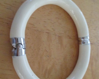 Vintage costume jewelry  / white clamp bracelet