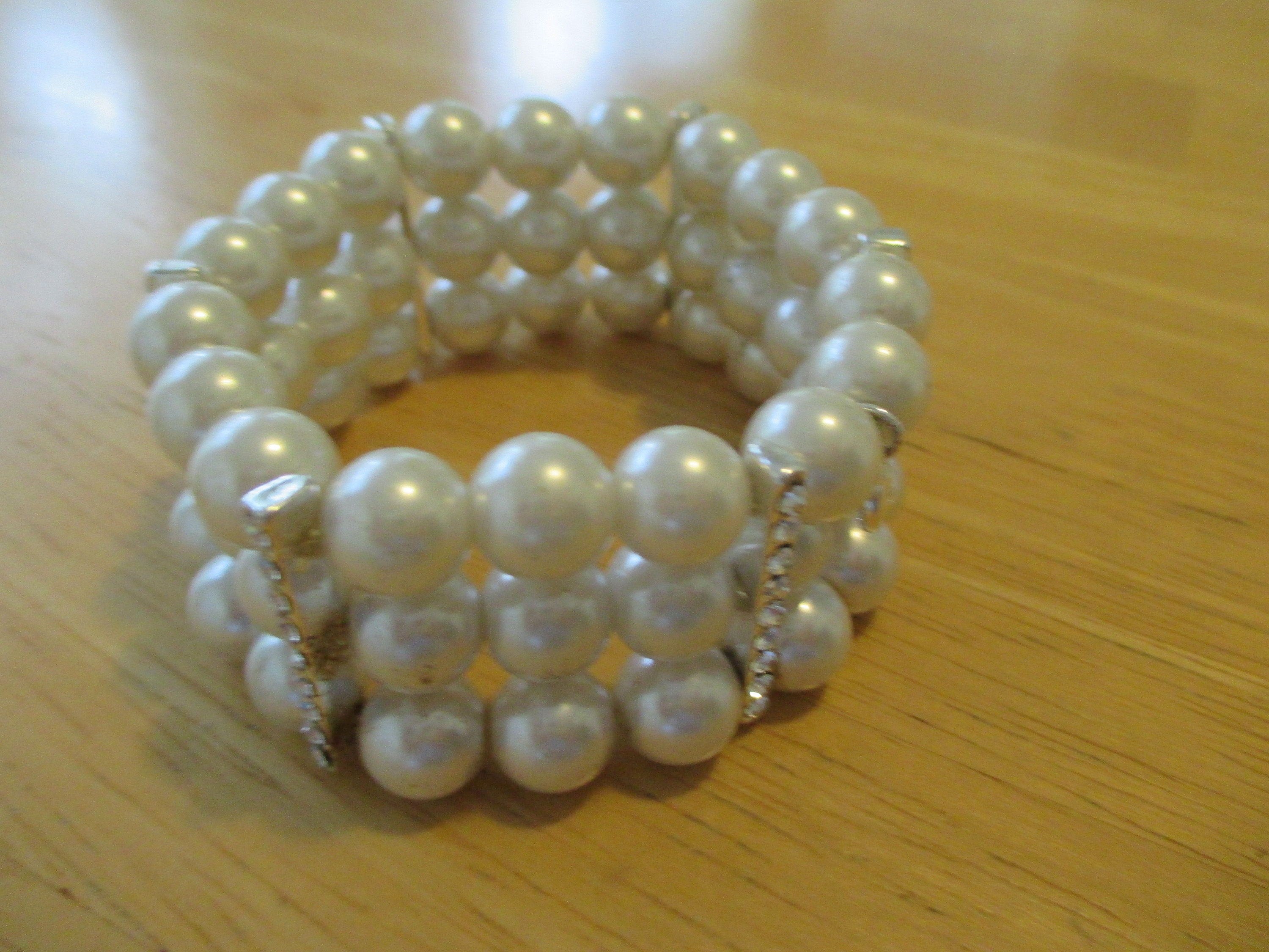 VINTAGE COSTUME JEWELRY / Glass pearl bracelet with Etsy