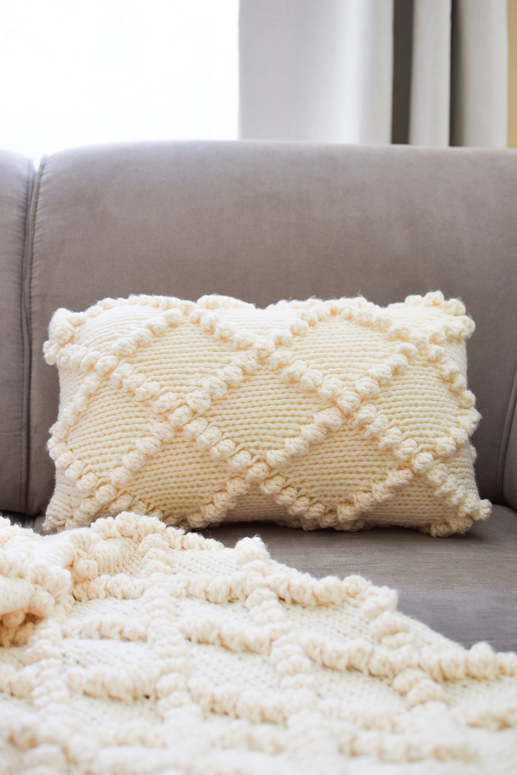 Knit throw top pillow pattern