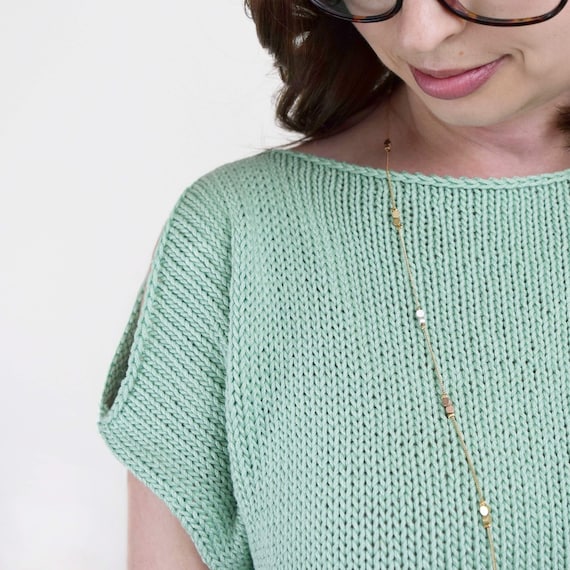 Knitting Patterns // Shirt Knitting Pattern // Top Pattern // Cold Shoulder Knitting Pattern // Pee-A-Boo Tee // Summer Knitting // DIY