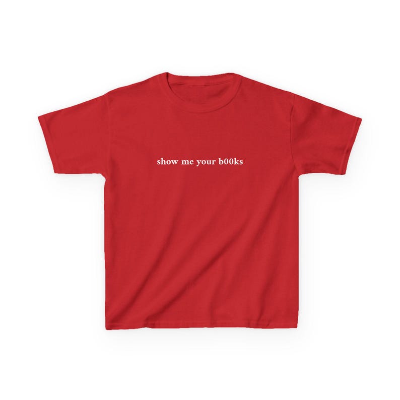 Show Me Your Books Baby-T-shirt, Y2K Esthetic, Booktok-cadeaus voor vriend, smut-t-shirt, Hot Girls Read-T-shirt, vintage boek-T-shirt, cadeau Red