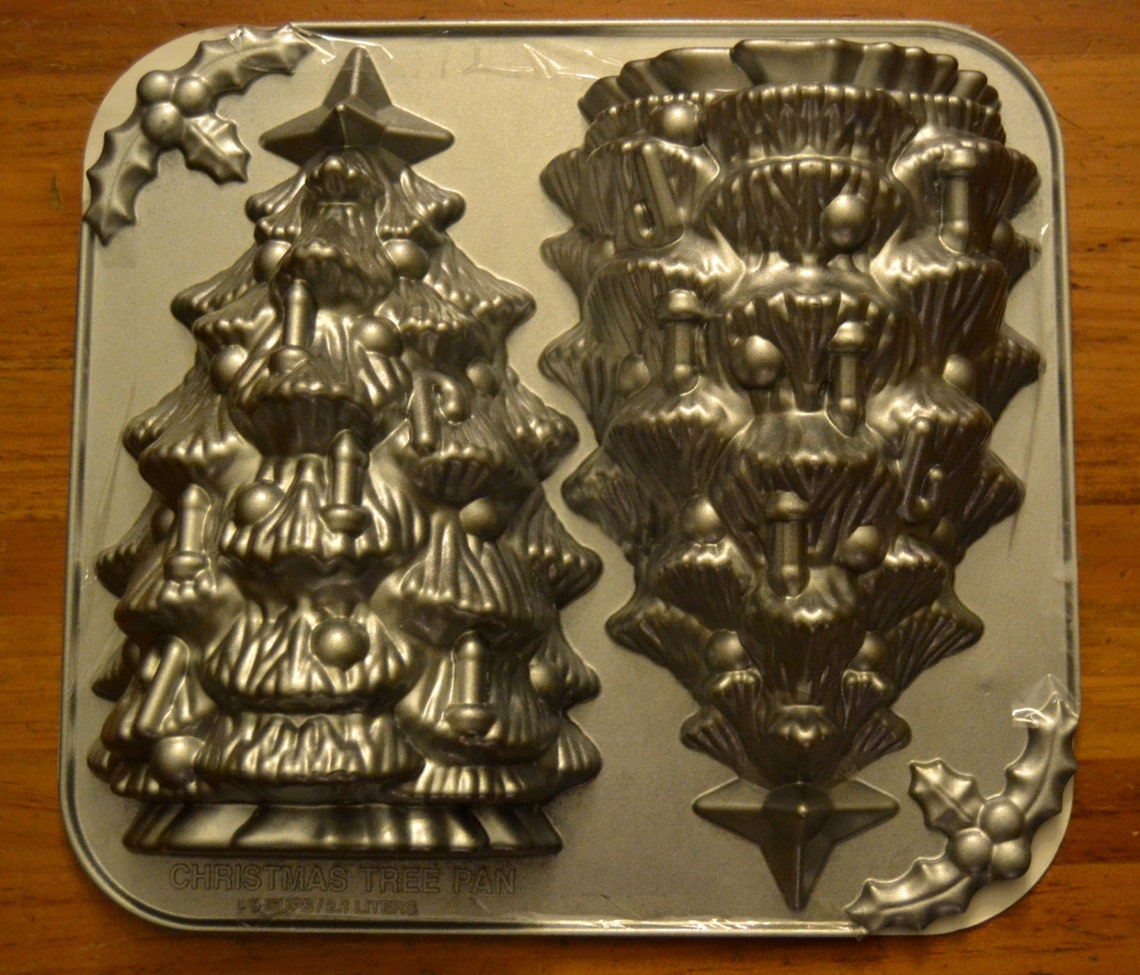 Nordic Ware 3D Christmas Tree Cake Pan Bundt Bakeware Etsy