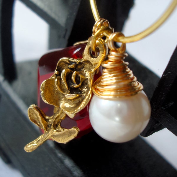 Romance - Pearl & Antique Gold Rose Charm Necklace