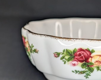 Royal Albert Old Country Roses Kleine Beeren-Nuss-Bonboniere, Bone China, England, 10 cm