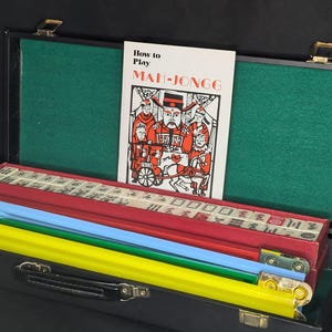 外国　武具　儀式　 魔除け　こん棒 4点セット　まとめ売り　ヴィンテージ Mah Jong Case In Vintage Manufacture Board & Traditional