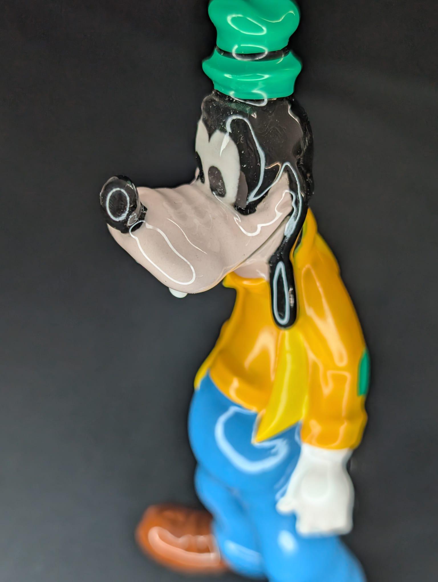 Vintage Walt Disney Productions Ceramic Goofy Figurine (6″, Japan