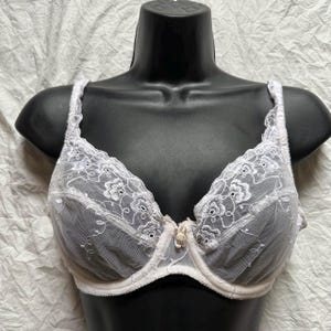 Vintage White Lace Bra with Floral Details