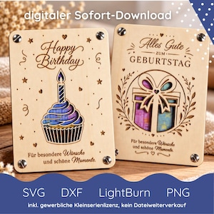 Peut inclure: Deux cartes rectangulaires en bois avec des motifs découpés au laser. La carte de gauche présente un cupcake avec une bougie et le texte "Happy Birthday". La carte de droite montre un cadeau avec un nœud et le texte "Alles Gute zum Geburtstag".