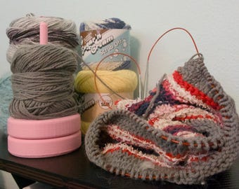 Tangle-Free Yarn Spinner for Knitting & Crochet