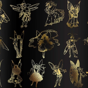 Puede incluir: Una ilustración digital de 14 hadas doradas con alas, algunas con flores, algunas con varitas y algunas con una corona. Las hadas están sobre un fondo negro.