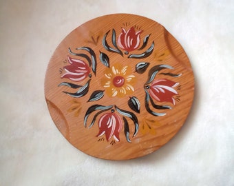 Vintage Rosemal Trivet Handpainted Round Hot Plate Small Round Wood Trivet Decorative Floral Design Hand Painted Round Wood Cork Hot Plate