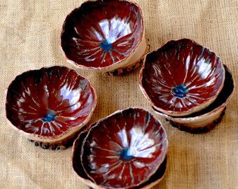 Red ceramic serving bowl.  Flower handmade ice cream dish. Red poppy desert bowls. Fruit bowl. Price per 1. Housewarming gift.