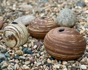 Pebble stone agateware ceramic vase. Handmade marbled bud vase. Terracotta desert vase. Nature inspired mountain rock vase.  Price per 1.