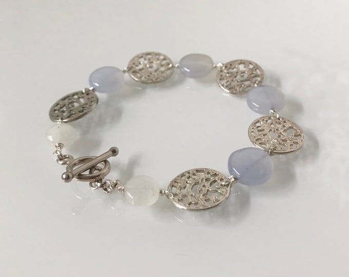 Sterling Silver Lace Pattern Circle Bracelet with Natural Chalcedony and Rainbow Moonstone // 925 Collection