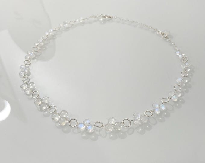 Rainbow Moonstone Choker Necklace // Adjustable Length Necklace // Gemstone Clover Chain // Clover Chain // Bridal Collection