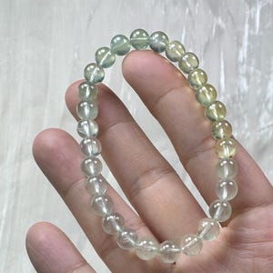 Refreshing Handmade Icy 6mm Natural Gradient Yellow and Green Prehnite Bracelet/Gemstone Bracelet/Crystal Bracelet bild 10