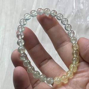 Refreshing Handmade Icy 6mm Natural Gradient Yellow and Green Prehnite Bracelet/Gemstone Bracelet/Crystal Bracelet bild 8