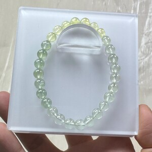 Refreshing Handmade Icy 6mm Natural Gradient Yellow and Green Prehnite Bracelet/Gemstone Bracelet/Crystal Bracelet bild 5