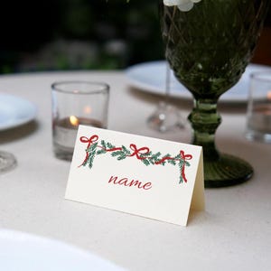 Afdrukbare Holly Holiday plaats-/naamkaart, bewerkbare naamkaart, etentje, digitale sjabloon voor placecard voor gasten