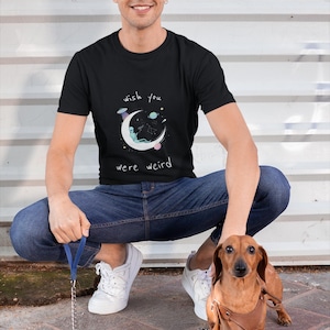 かわいいエイリアンシャツ - SFファンのための「Wish You Were Weird」おもしろTシャツ