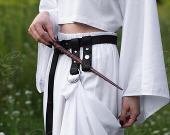 Skirt hike belt, Leather skirt hikes, Leather skirt chasers, Renaissance skirt hikes, Leather belt loop, Renaissance women belt