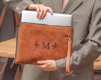 Personalized Leather Laptop Sleeve,Custom Laptop Case,MacBook Leather Cover,Engraved Leather Laptop Holder, Laptop Pouch,Slim Laptop Folio