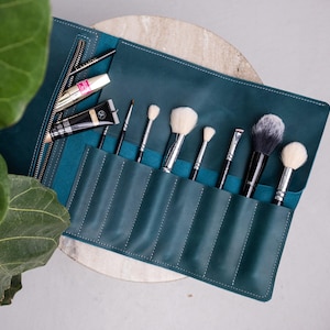 Leather brush roll, Leather brush holder, Leather brush case, Makeup brush holder, Portable makeup roll, Makeup brush roll