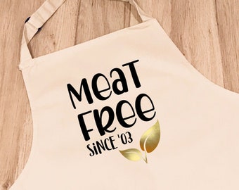 Meat Free & Proud - Thoughtful apron dinner host gift - uni student - vegan - vegetarian cooking - meat free kitchen - kind to animals